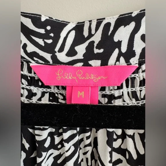 Lilly Pulitzer Elsa Silk Top Onyx Home slice size M
White Black - Picture 10 of 13
